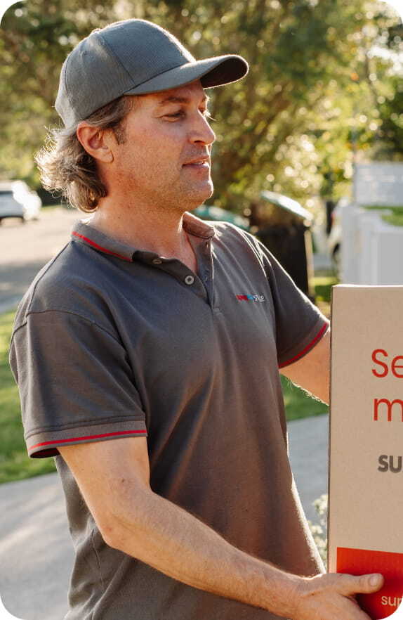 Super Easy Storage delivery team member